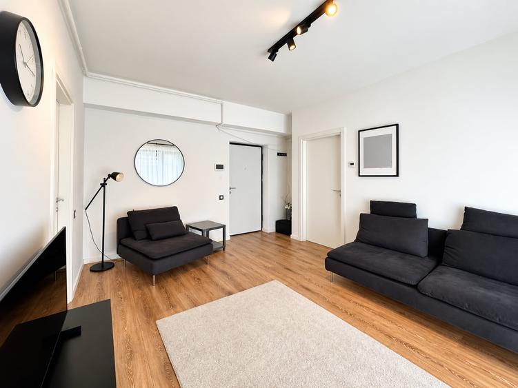 Apartament cu 2 camere semidecomandat în Băneasa