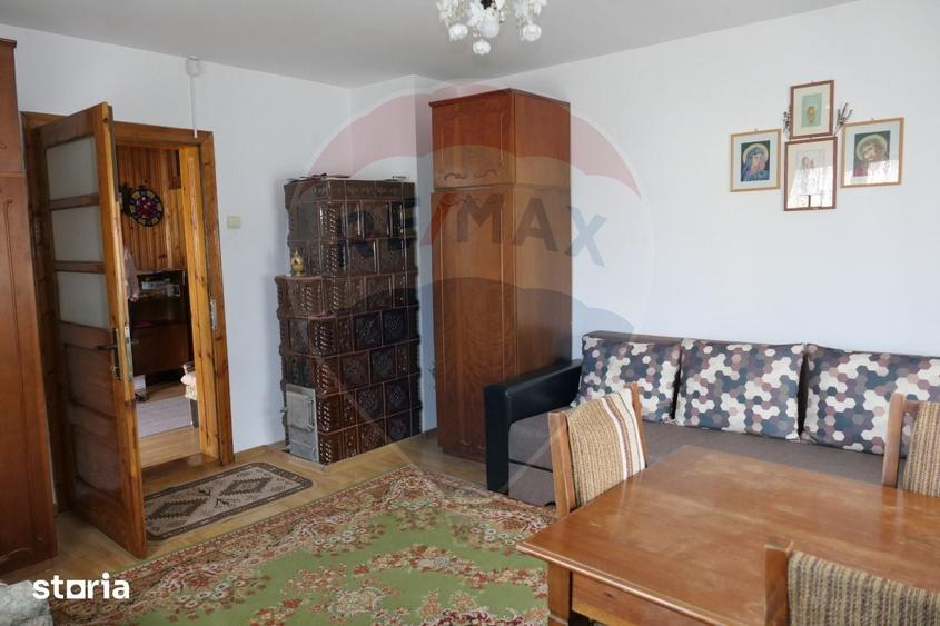 Casă cu Teren 861 Mp în Central