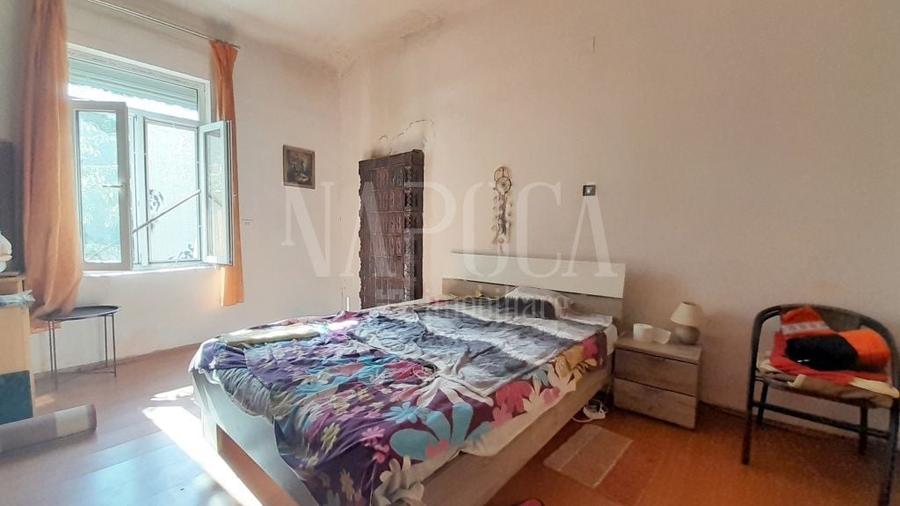 Casă individuală cu 4 camere cu Canalizare în Central