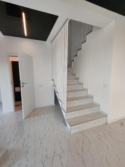 Duplex cu 4 camere cu Teren 170 Mp în Central