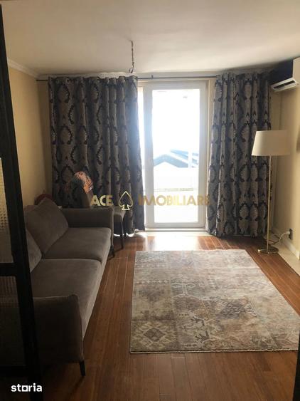 Apartament cu 4 camere decomandat, mobilat în Calea Călărașilor