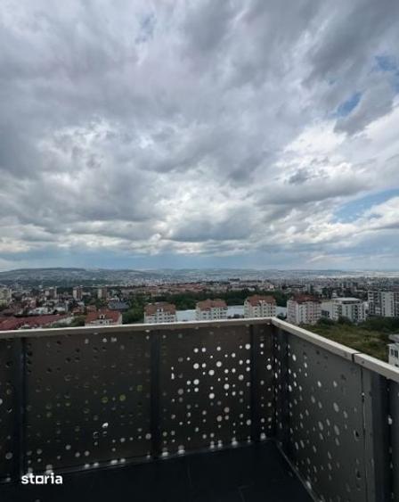 Apartament cu 3 camere în Zorilor