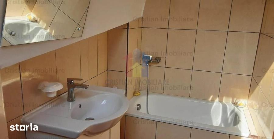 Garsonieră decomandată în Central