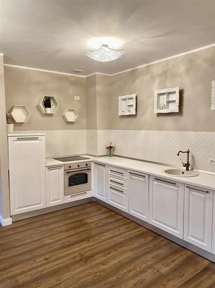 Apartament cu 3 camere decomandat, mobilat în Răcădău
