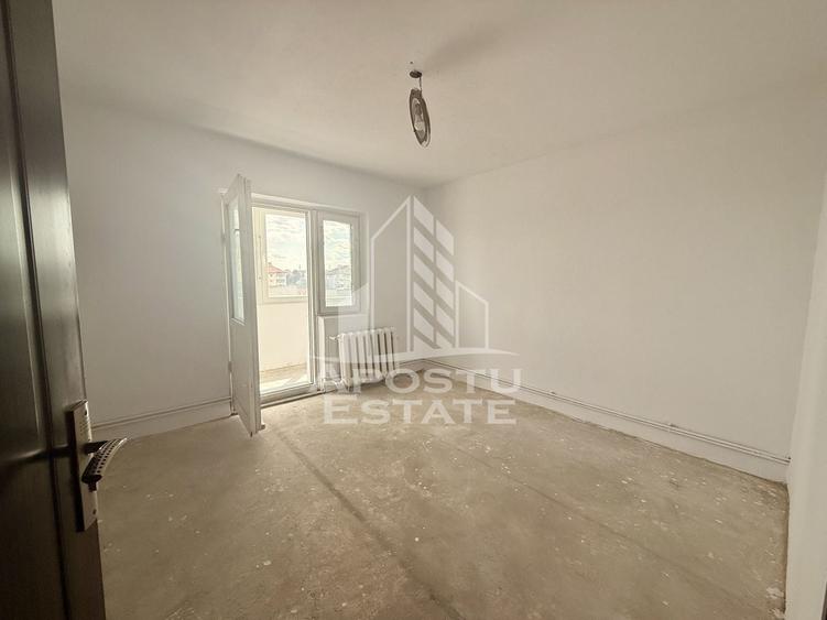 Apartament cu 3 camere decomandat în Dorobanților
