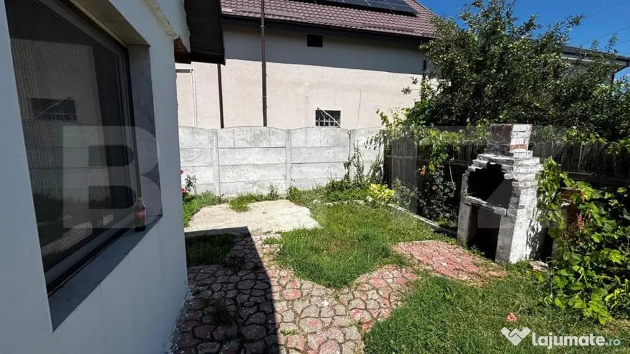 Casă cu 3 camere cu Teren 120 Mp în Central