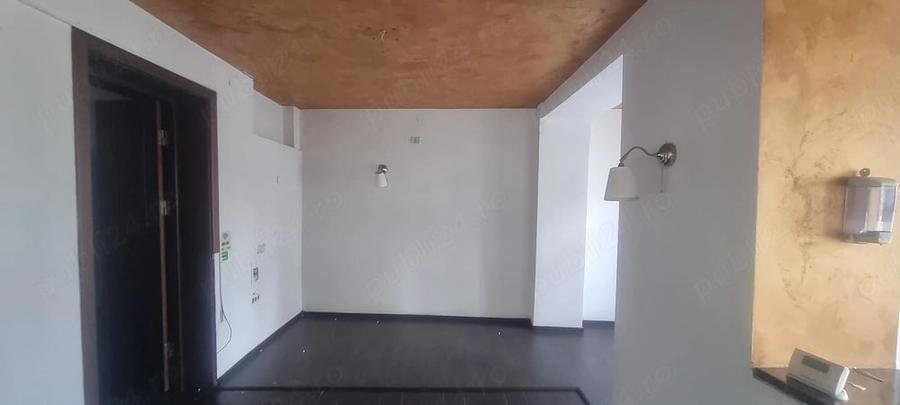 Inchiriez spatiu in Pitesti, pretabil cafenea, bar, servicii - 3