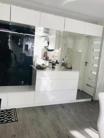 Apartament cu 3 camere în Caransebeș