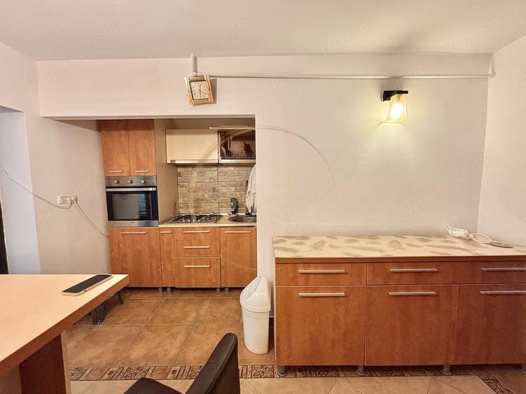 Apartament cu 3 camere în Telegrafului