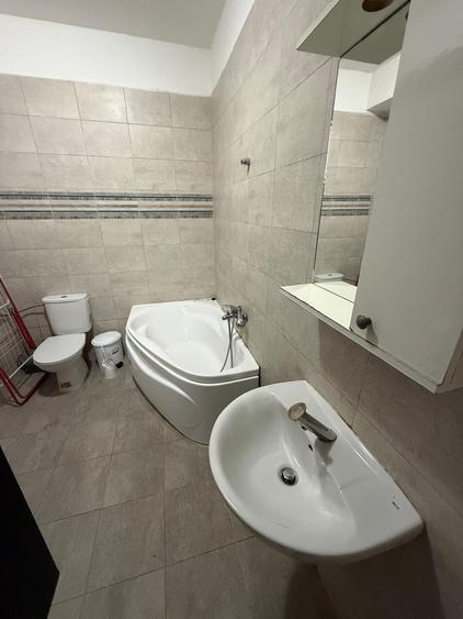 Apartament cu 2 camere semidecomandat în Militari