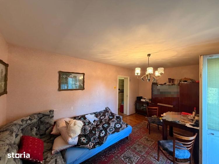 Apartament cu 3 camere decomandat în Budai