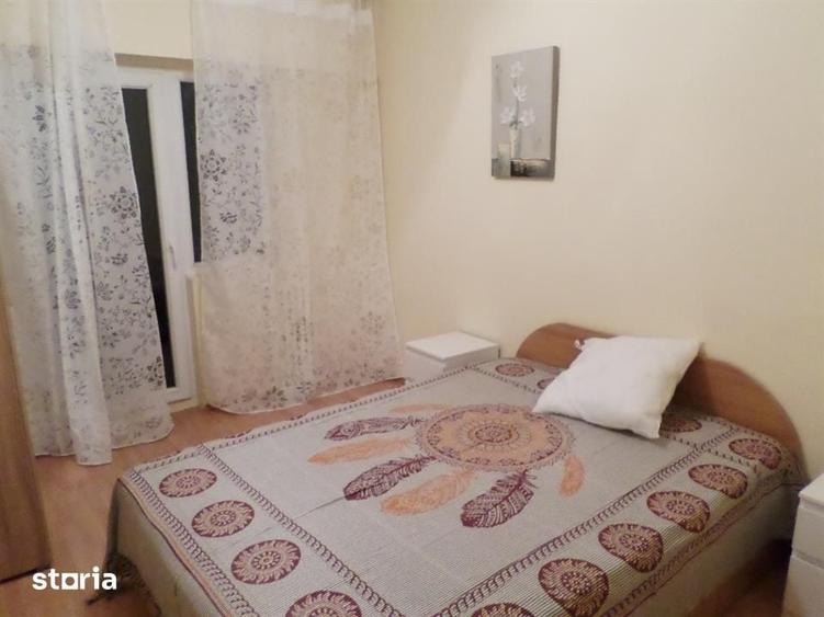 Apartament cu 3 camere decomandat în Republicii