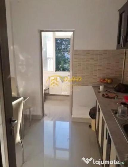 Apartament cu 3 camere decomandat în Păcurari
