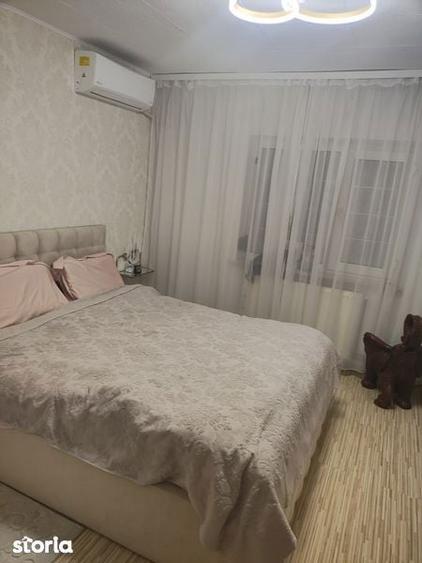 Apartament cu 4 camere decomandat în Central