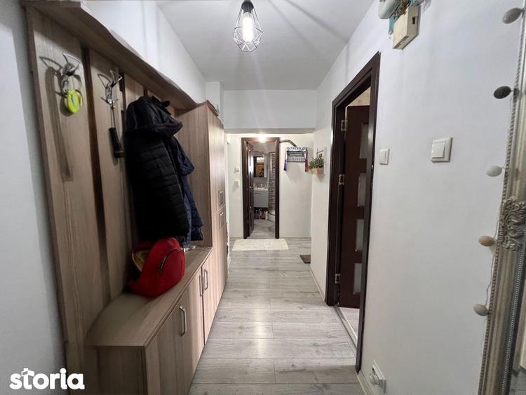 Apartament cu 2 camere decomandat, mobilat în Rovine