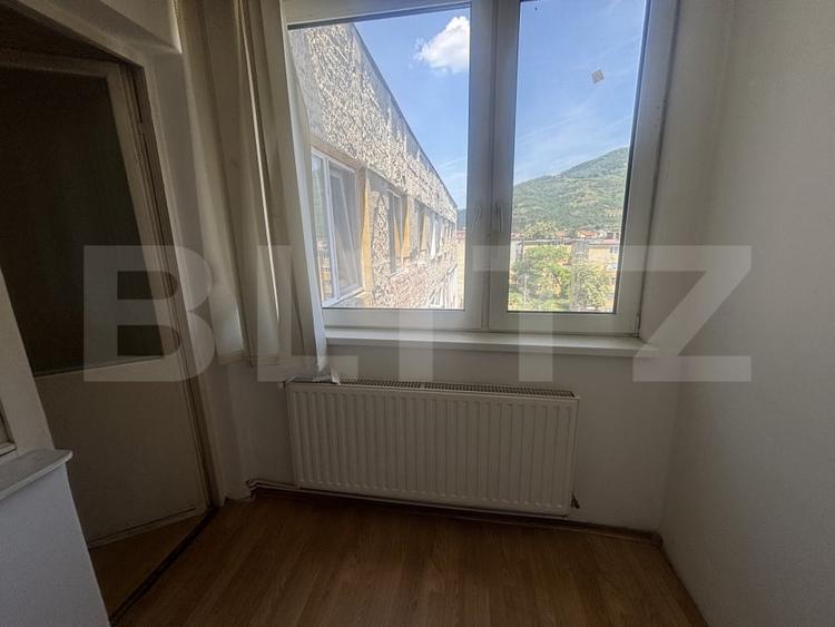 Apartament cu 3 camere decomandat, mobilat în Șimleu Silvaniei