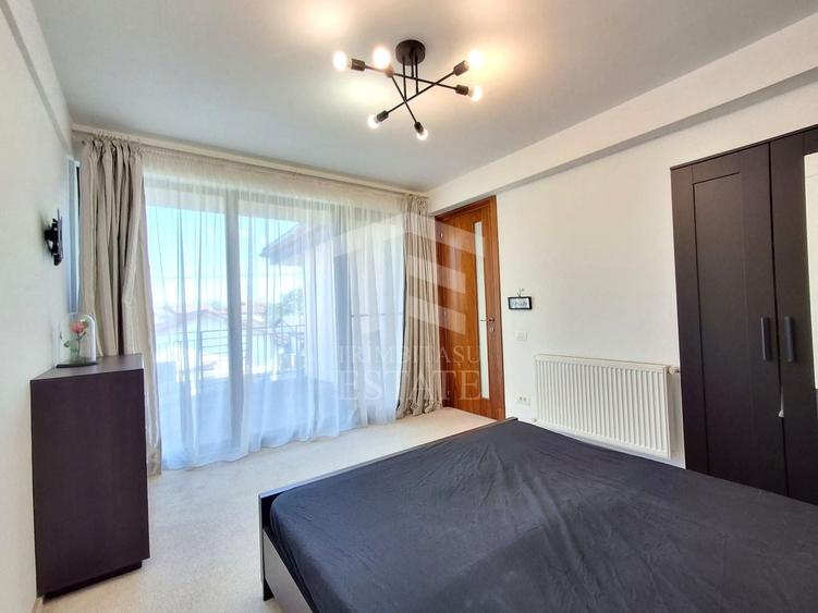 Duplex cu 4 camere cu Canalizare în Pasărea