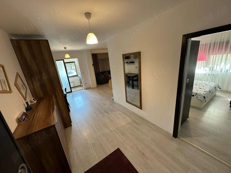 Apartament cu 3 camere decomandat în Buzaului