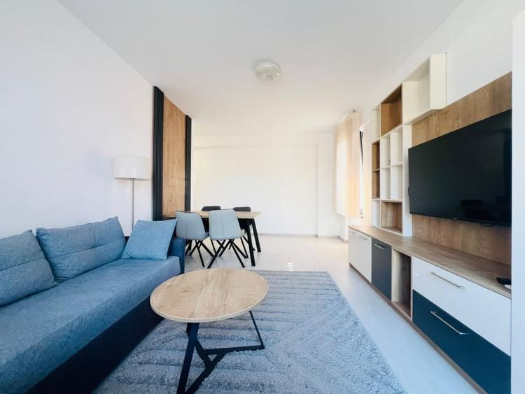 Apartament cu 3 camere, mobilat în Pipera
