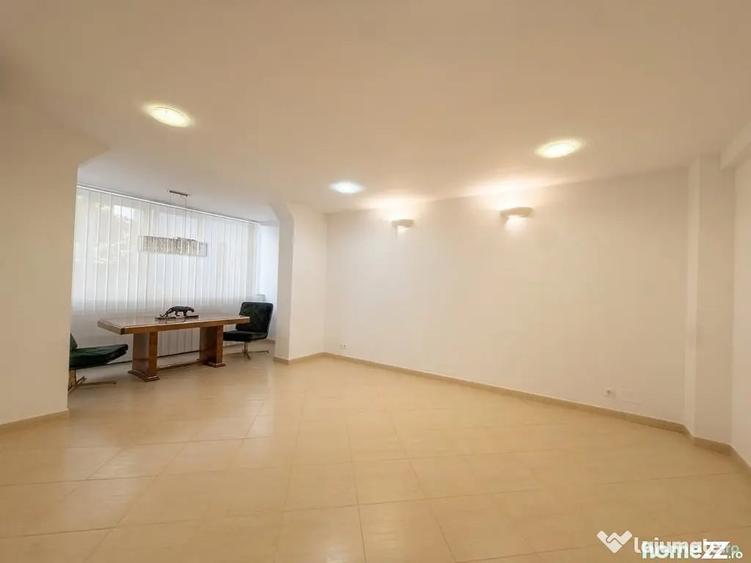 Apartament cu 3 camere decomandat în Eminescu