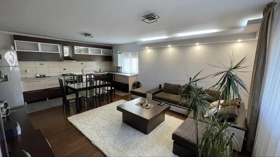 Apartament cu 2 camere semidecomandat, mobilat în Florești — fotografia 2