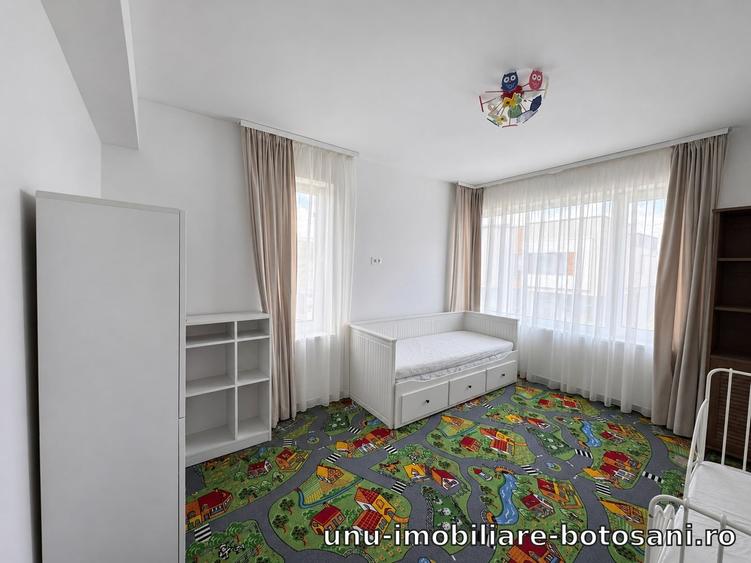 Duplex cu 4 camere cu Teren 250 Mp în Periferie