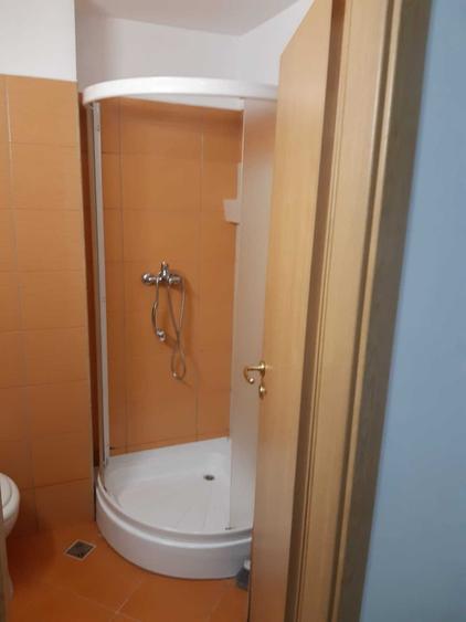 Ofer spre inchiriere apartament o camera - 7