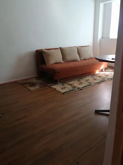 Garsonieră decomandată în Buziașului