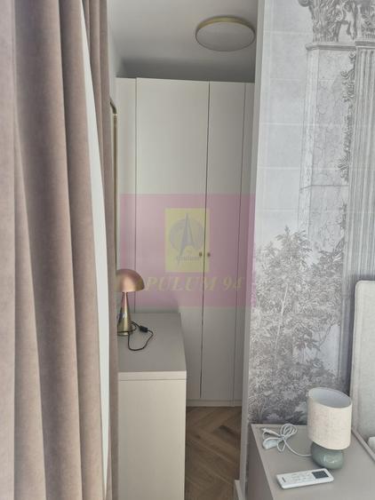 Apartament cu 4 camere decomandat în Pipera