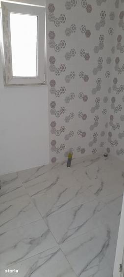 Proprietar vand casa in Jelna . - 3