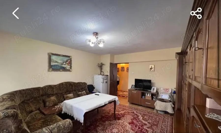 Apartament cu 2 camere decomandat în Beclean