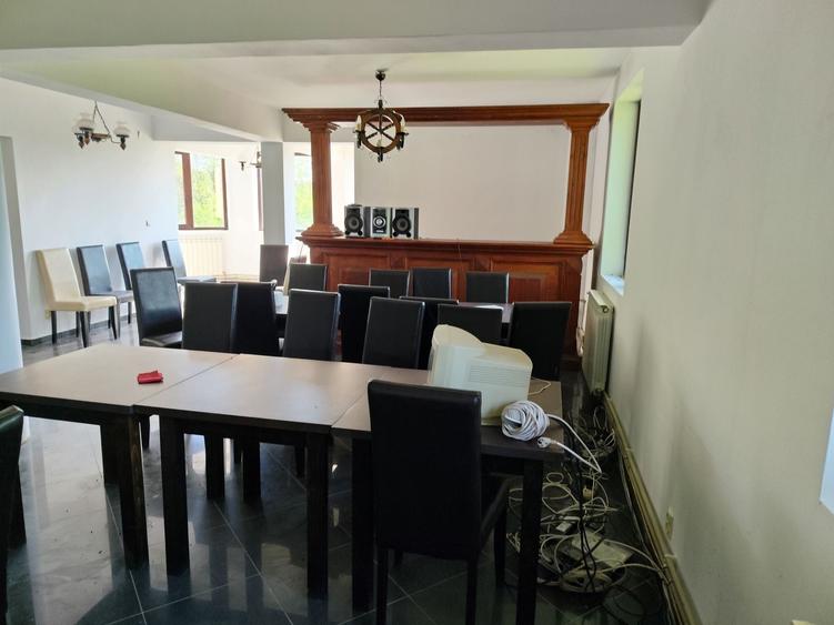 Casă cu 4 camere decomandat în Remetea-Luncă