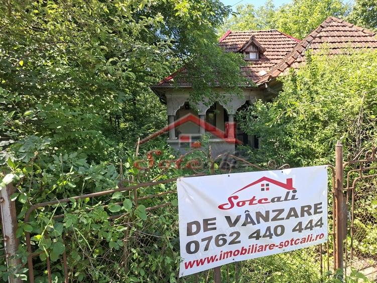 Teren de 3470 mp, în Cornu
