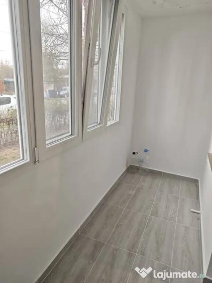 Apartament cu 3 camere decomandat în Păcii