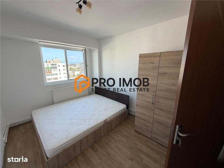 Apartament cu 3 camere semidecomandat în Unirii Sud