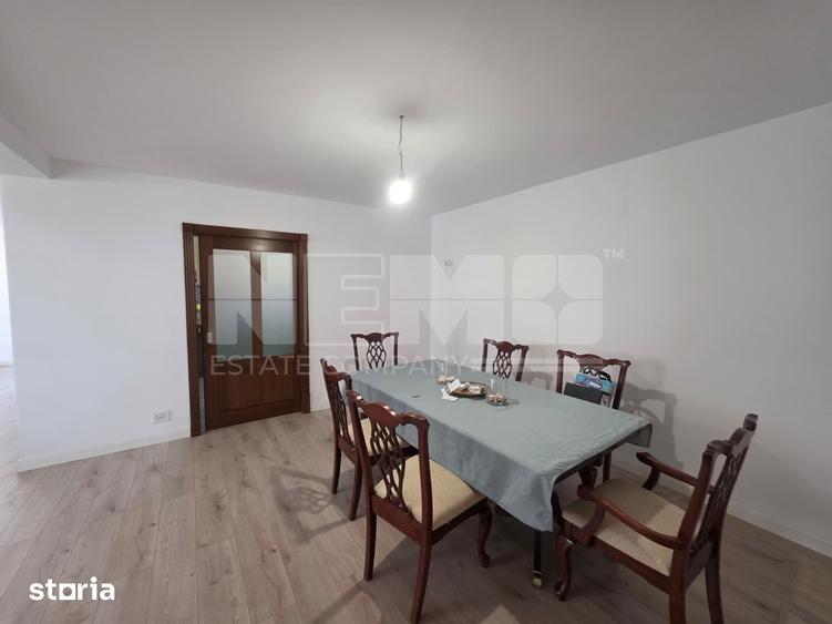 Casă cu 5 camere cu Teren 2903 Mp în Copălău