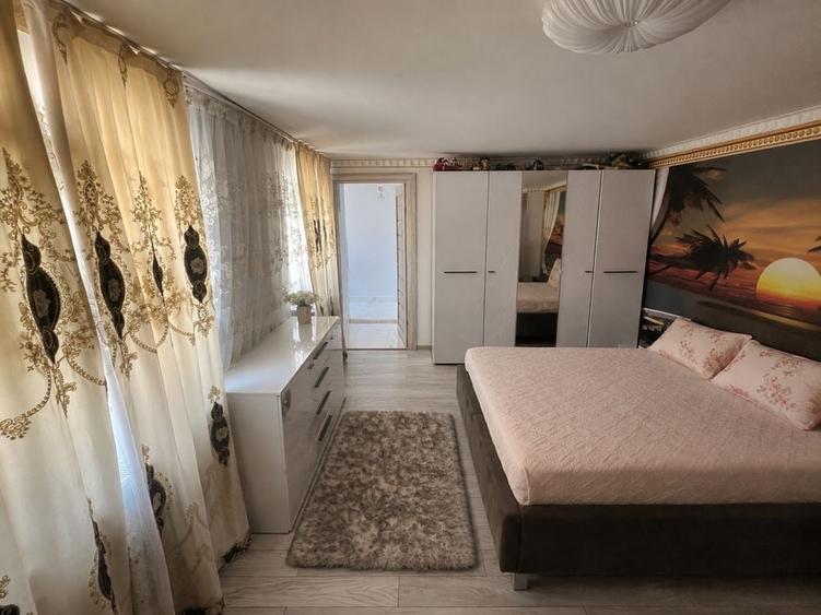 Casă cu 4 camere în Central