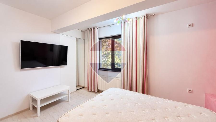 Apartament cu 2 camere semidecomandat în Fundeni