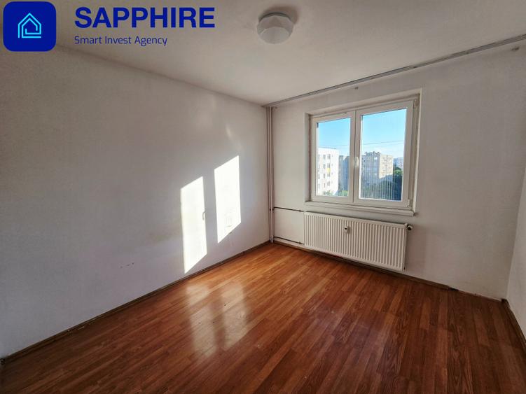 Apartament cu 3 camere decomandat în Sebastian