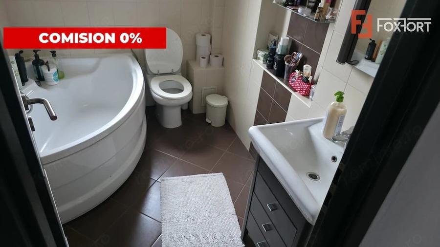 Casă cu 6 camere cu Teren 351 Mp în Central