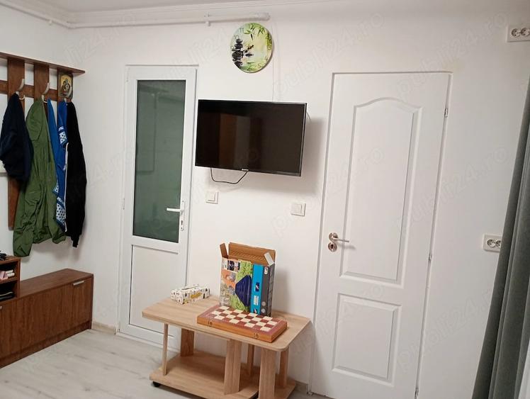 Garsonieră decomandată în Vest