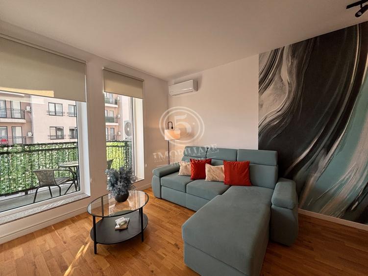 Apartament cu 2 camere semidecomandat în Tineretului