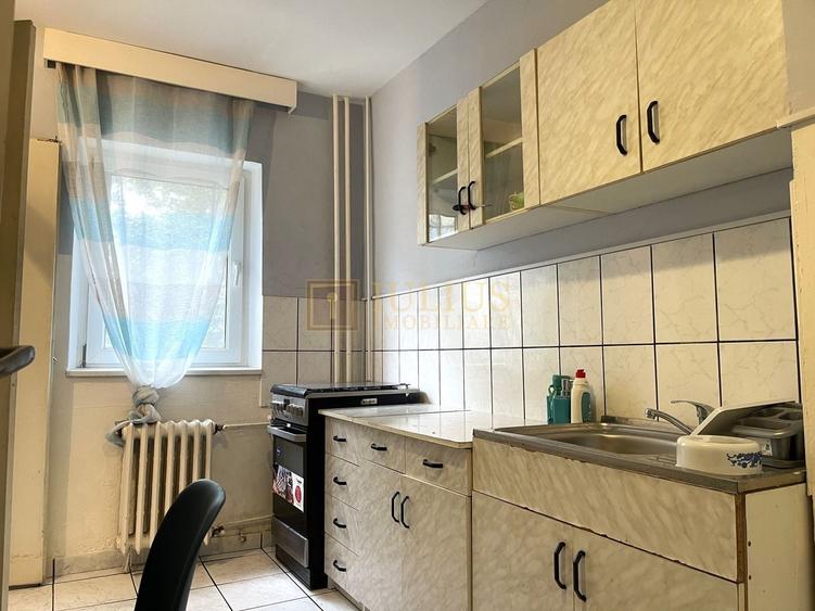 Apartament cu 2 camere semidecomandat, mobilat în Elisabetin
