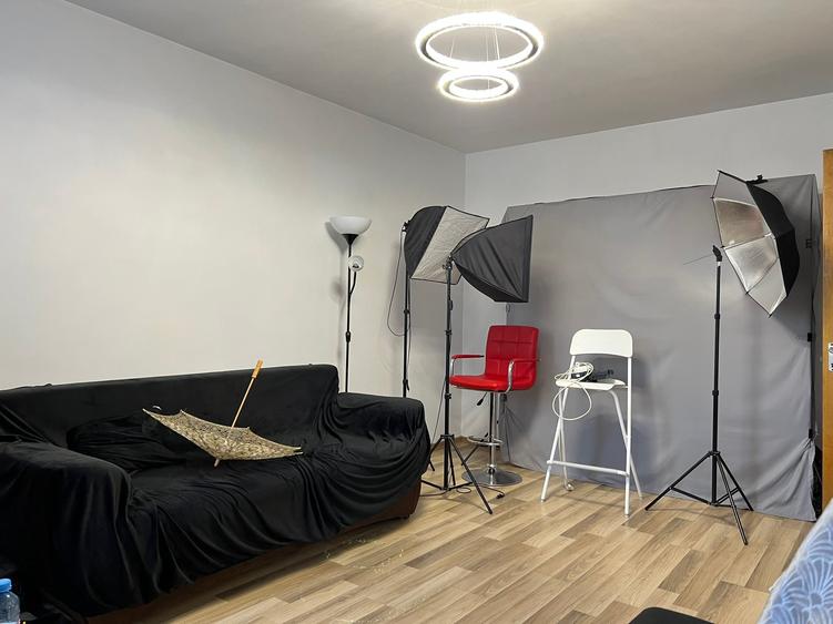 Apartament cu 3 camere decomandat în Drumul Taberei
