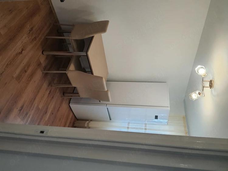 Apartament cu 3 camere semidecomandat în Autogară