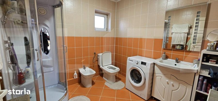 Casă cu 4 camere cu Teren 470 Mp în Ilieni