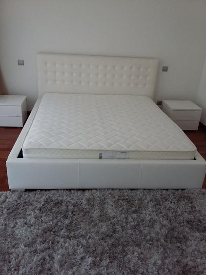 Apartament cu 2 camere decomandat în Gara de Nord