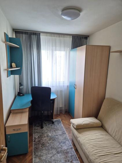 Apartament cu 3 camere semidecomandat în Hipodrom 2