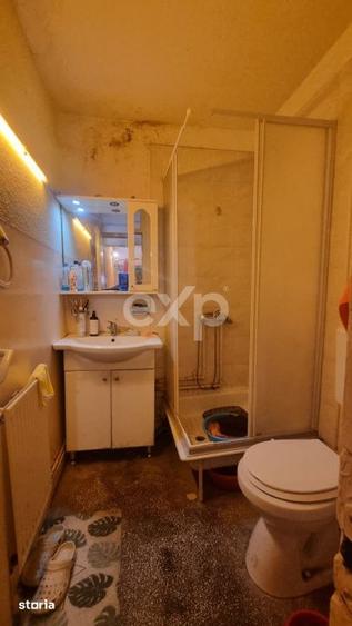 Apartament cu 4 camere decomandat în Dâmbul Rotund