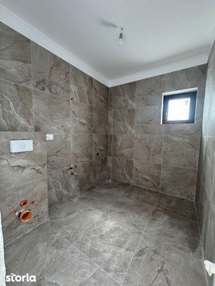 Casă cu 4 camere cu Teren 452 Mp în Central